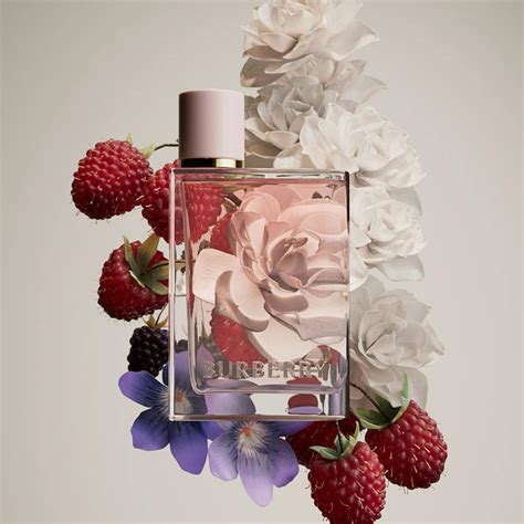 burberry or gucci perfume|Gucci Flora Vs Burberry Her .